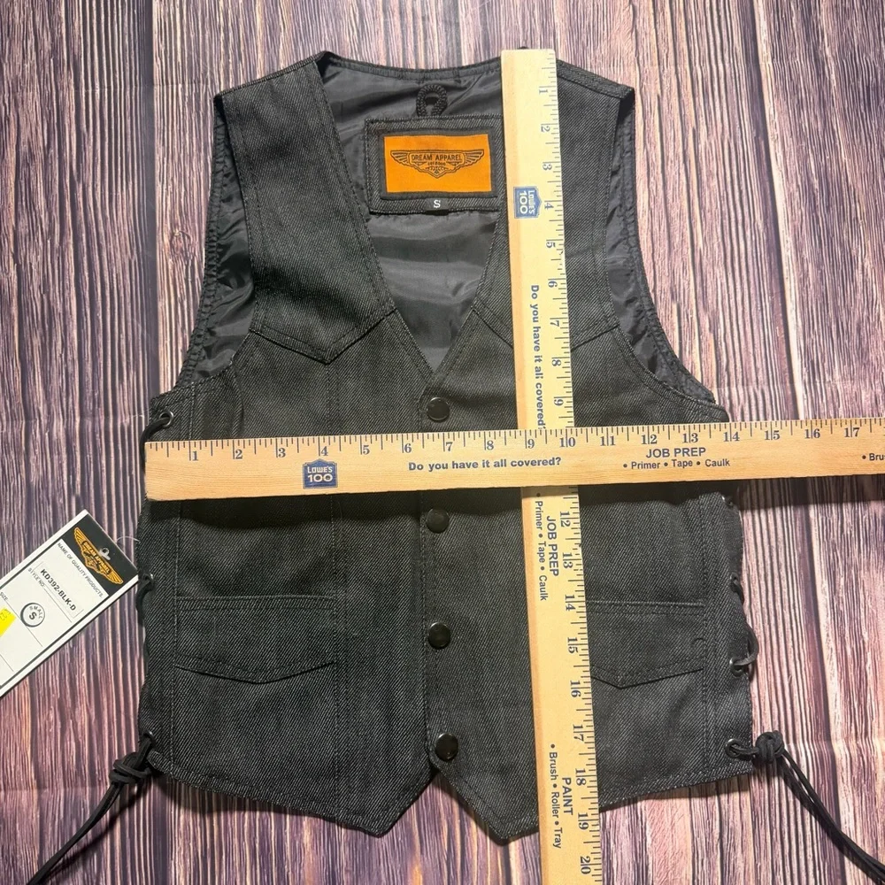 NWT Black Gray Denim Front Snap‎ Vest